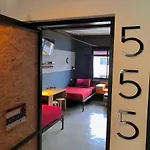 Amity Poshtel