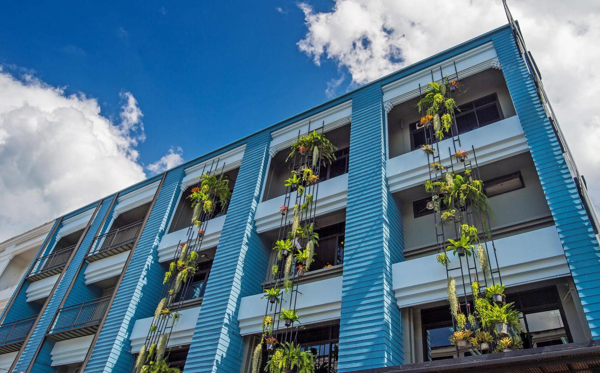 Amity Poshtel Krabi town